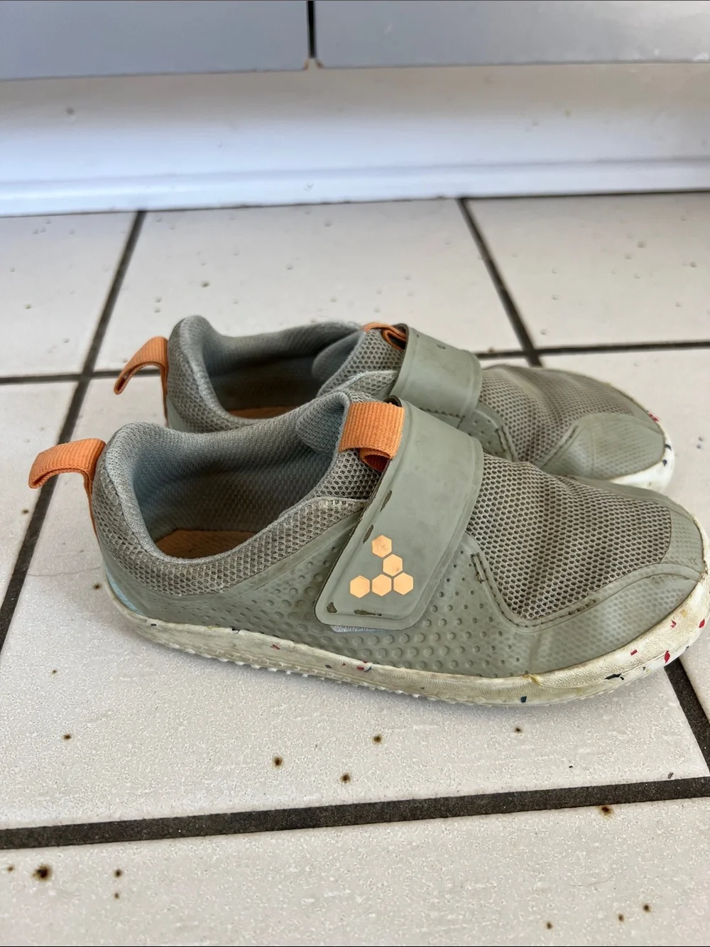 Vivobarefoot kids sneakers